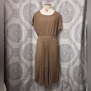 Shein Plus Size A-Line All Over Print Dress with Pleats and Belt Size2XL